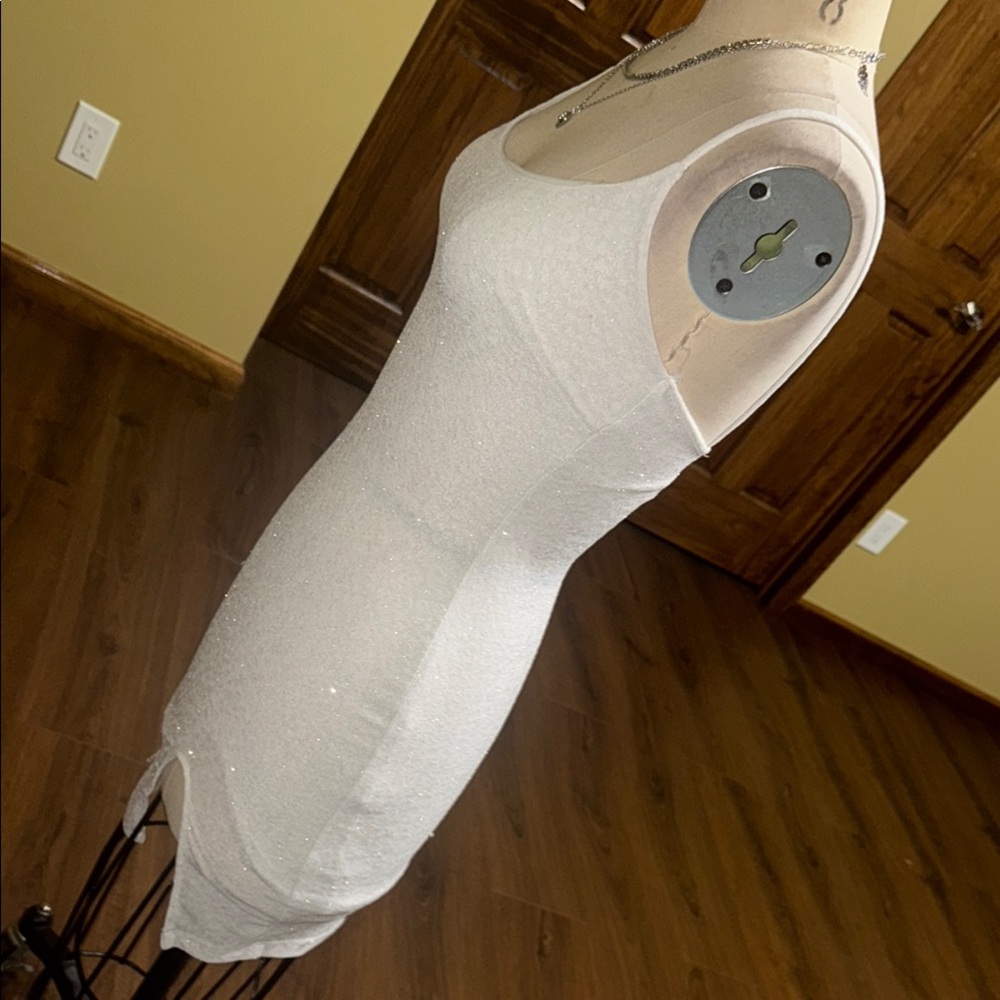 Windsor White Asymmetrical Fitted Camisole - Picture 4 of 4